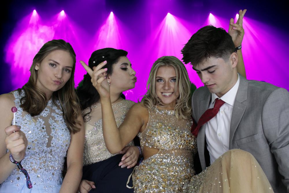 Silvermere Notre Dame  | View more photos from the event at gallery.myphotoboothexperience.co.uk/u/MyPhotoBoothExperienceLtd/Silvermere-Notre-Dame